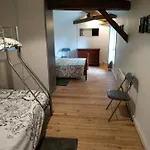 Bed & Breakfast L'airial De Nahouns Sabres
